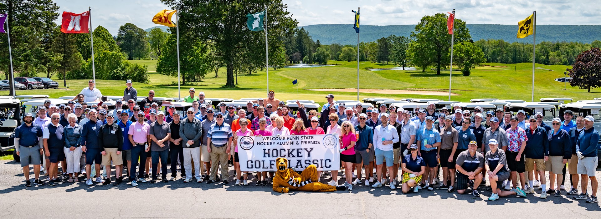 Alumni, members and guests before the shotgun start of the 2023 Hockey Golf Classic